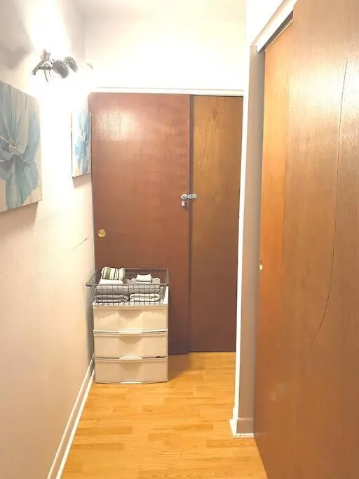 Entire Loft - Elevator - Balcony - Free P - 10M Downtown Appartamento Québec Canada