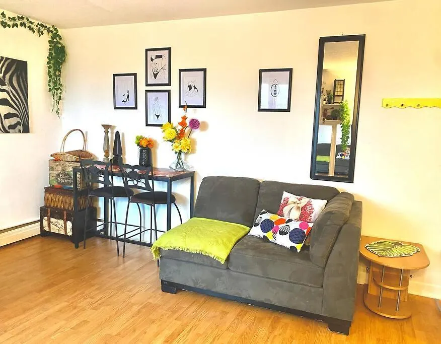 Entire Loft - Elevator - Balcony - Free P - 10M Downtown Appartamento Québec 0*,  Canada